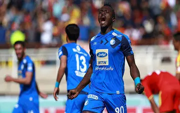 مقایسه عجیب منشا با مهاجم گل‌نزن سابق استقلال توسط فتح‌الله‌زاده