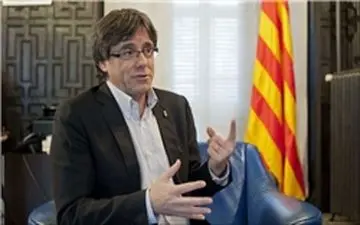 رهبر استقلال‌طلبان کاتالونیا اعلام جدایی از اسپانیا را به تعویق انداخت