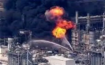  آتش سوزی در پالایشگاهی در تگزاس 3 کشته و زخمی بر جا گذاشت