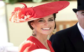 دنیا مبهوت استایل خیره کننده کیت میدلتون در رویال اسکات/ شیک ترین استایل قرمز