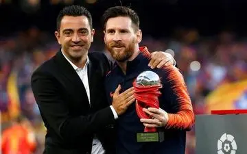 جایزه‌ای که مسی از ژاوی دریافت کرد + عکس