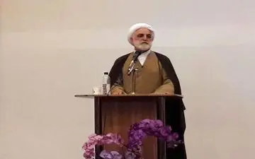 به منتخب مردم باید احترام گذاشت/دولت مدیران نجومی بگیر را عزل کرد