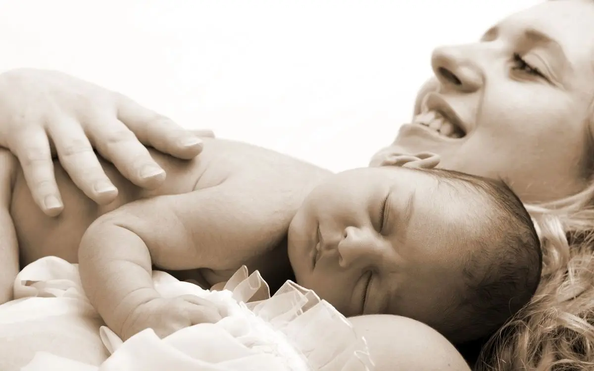 شیر مادر احتمال ابتلا به این بیماری را در کودک کاهش می‌دهد! 