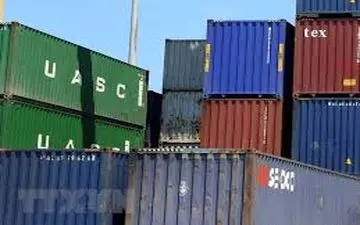 دستگیری کلاهبردار میلیاردی و کشف ۲۱ دستگاه کانتینر مسروقه در هرمزگان