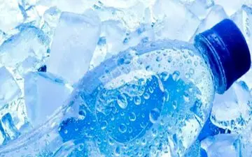 آب یخ بخوریم کبدمان چرب می شود؟

