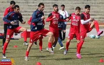 تماشاگران آبادانی مانع تمرین پرسپولیس شدند