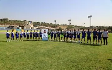 ادای احترام اعضای تیم فوتبال پیکان به شهدای ایران