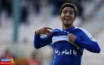 چهره شاخص استقلالی ها در بازی با گسترش فولاد