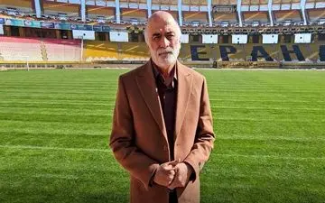 پول‌های زیاد باعث عدم پیشرفت فوتبال ایران است!/ سپاهان با نویدکیا هنوز کیفیت لازم را ندارد