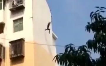 سقوط مرگبار مسافری از طبقه نهم هتل معروف تهران