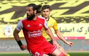 مهاجم پرسپولیسی بالاخره از پیراهن قرمز دل کند!