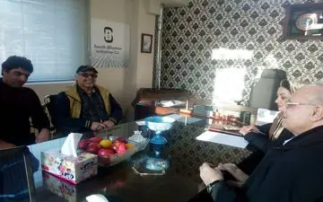 نقد کتاب تگرگ اثر محمودرضاخانی باحضور جواد ارشاد گارگردان سریال دوردستان و کارگردان نامی ایران به روایت تصویر