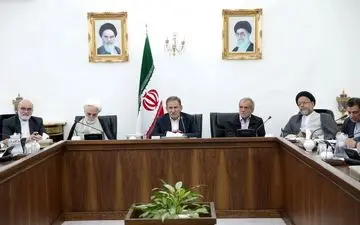 نباید در مبارزه با مفاسد اقتصادی تعلل کنیم