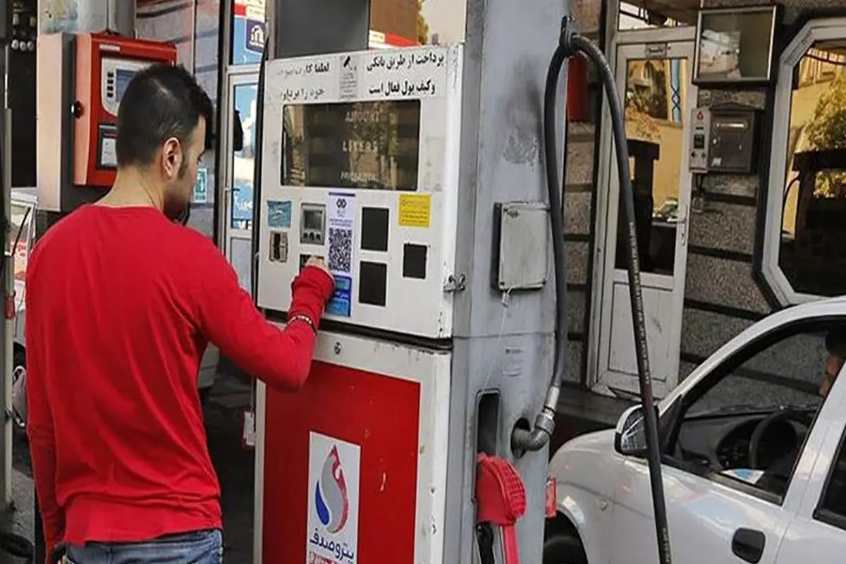 مسافران نوروزی نگران بنزین نباشند / توزیع کارت سوخت در این جایگاه ها 