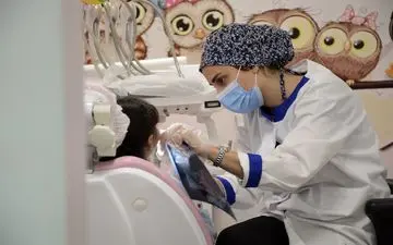 برای اولین بار کی کودک‌مان را به دندانپزشکی ببریم؟