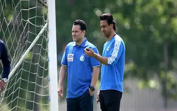 رفتار عجیب و باورنکردنی استقلالی متعصب در حمایت از فرهاد مجیدی! +عکس