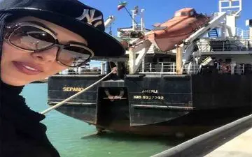 تیپ متفاوت لیلا اوتادی در بندر انزلی + عکس