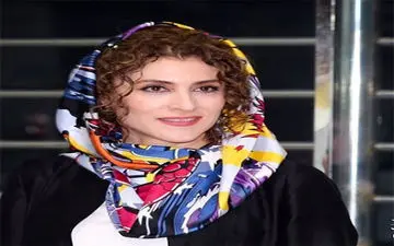 سلفی آینه‌ای و سانسور شده ویشکا آسایش در اتاق گریم! (عکس)