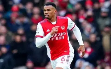 ناکامی ۳ دزد در سرقت از مدافع آرسنال 