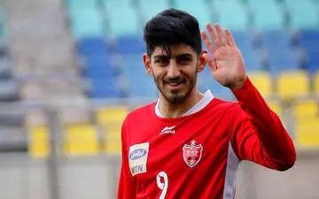 ادامه نابودی پرسپولیس، فوق‌ستاره سرخ‌ها هم رفتنی شد 