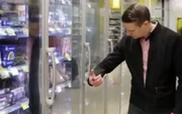 ابتکار عمل جالب یک فروشگاه در آمریکا برای جلوگیری از کرونا