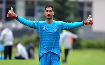 دروازه بان تراکتور  رسما به استقلال پیوست +عکس
