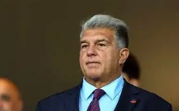رئیس باشگاه بارسلونا: از دیدن ژاوی در کنار رقیبم تعجب نکردم!/ آرامش تیم مهم‌تر از حاشیه‌هاست 