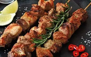 آموزش تهیه کباب چنجه ترد و آبدار در خانه