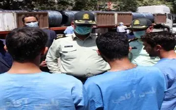 ‍  27 تن میلگرد سرقتی به ارزش 25 میلیارد ریال در محور هرسین کشف شد 


