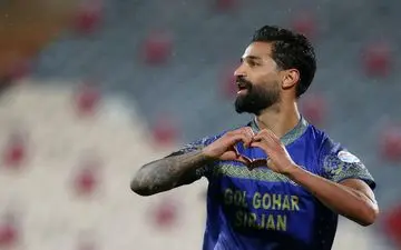 ستاره استقلال خیلی زود جبران کرد/ مقصر اصلی تساوی دربی گره بازی را باز کرد