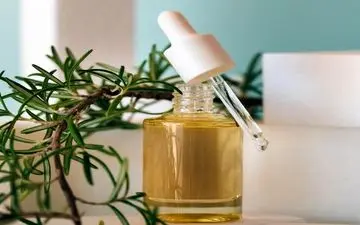 برای داشتن موهایی سالم از این روغن استفاده کنید