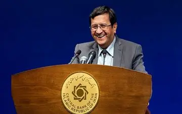 همتی: باید تورم را کنترل کنیم