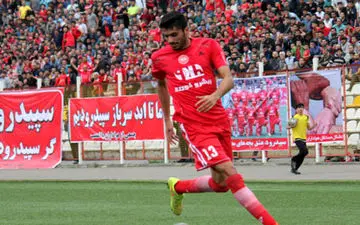 تکلیفم استقلالی‌یا پرسپولیسی شدنم امشب مشخص می‌شود 