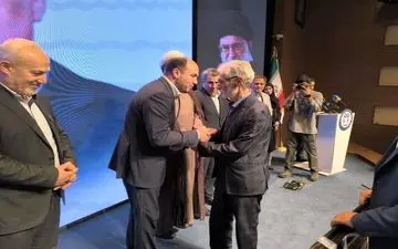 مراسم اختتامیه کنگره بین‌المللی "امت مقاومت" در کرمانشاه برگزار شد



