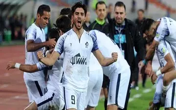 بازیکن پیکان: به دنبال گرفتن امتیاز در تبریز هستیم