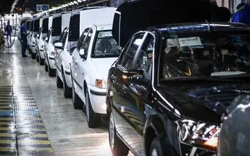 ادامه روند کاهشی قیمت خودرو