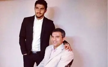 احمدرضا عابدزاده به همراه پسرش در استودیو عکاسی (عکس)