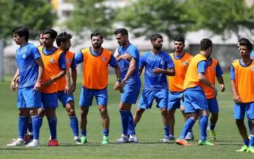 تفاوت استقلال و پرسپولیس ؛ میانگین سنی کدام تیم بیشتر است؟