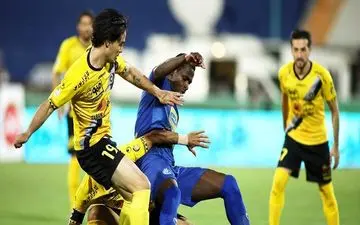  بازی معوقه سپاهان اصفهان و استقلال روز دوشنبه  در ورزشگاه آزادی برگزار خواهد شد