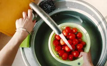 چگونه از ورود کرونا به بدن از طریق مواد غذایی پیشگیری کنیم؟