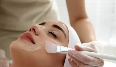 پوستی صاف و بدون لک با کمترین دردسر: لایه‌برداری شیمیایی PCA چگونه معجزه می‌کند؟