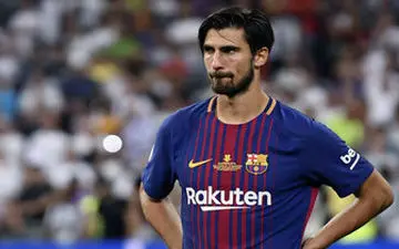  گومز در آستانه جدایی از بارسلونا