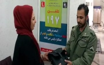 پلیس فرودگاه رامسر کیف 120 میلیونی طلاجات را به صاحبش بازگرداند