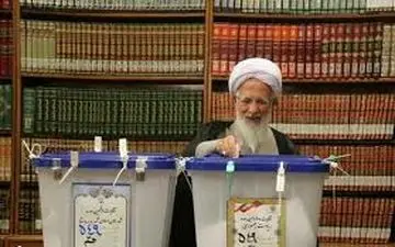 حضور آیت الله جوادی آملی در انتخابات ریاست جمهوری + فیلم