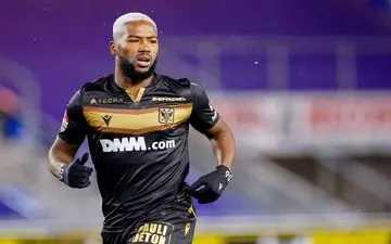 مهاجم جدید استقلال امروز به تهران می‌آید