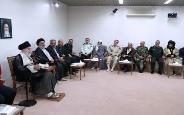 رهبر انقلاب: عقب ماندگی مناطق کردی باید جبران شود