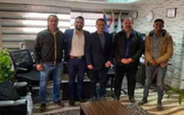 مسن ترین بازیکن جهان این پیرمرد۷۵ ساله مصری است که خوب گل می‌زند!