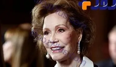 بازیگر زن مشهور در سن 80 سالگی در گذشت