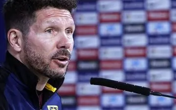 سیمئونه: بارسلونا هنوز هم بهترین تیم دنیا است