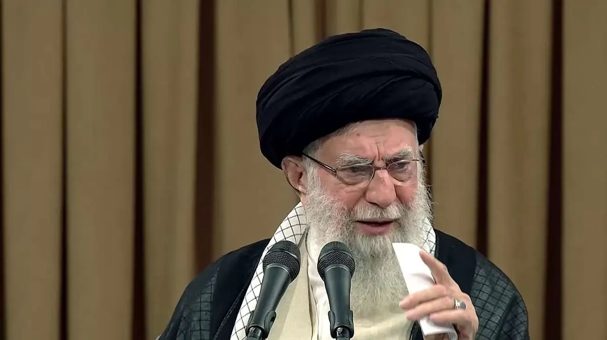  توئیت معنادار KHAMENEI.IR با تگ کردن اکانت توئیتری مسعود پزشکیان + عکس 